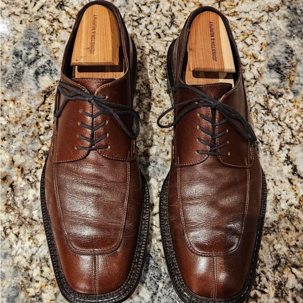 Salvatore Ferragamo
Mens 11 D